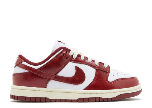 W Nike Dunk Low - Vintage Team Red