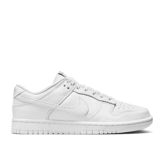 WMNS Nike Dunk Low - Triple White