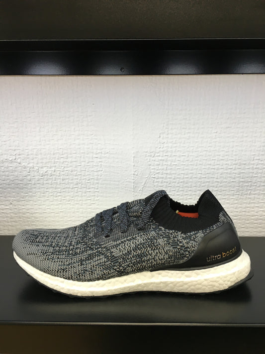 UltraBOOST Uncaged m (Black)